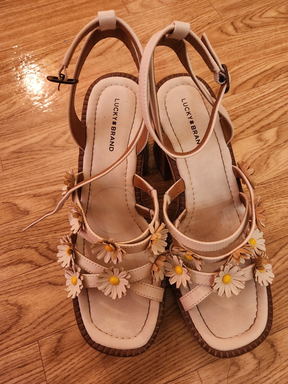 Lucky Brand Pale Beige Daisy Embellished Block Heel Sandals